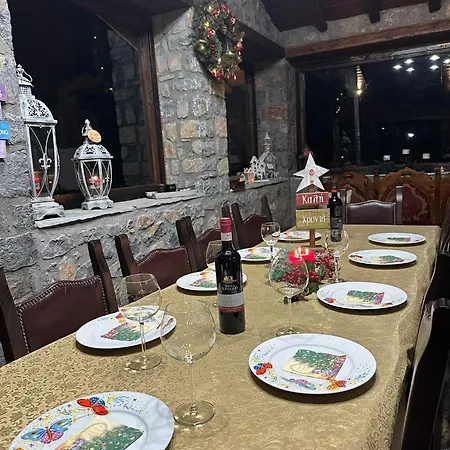 Blessings Chalet: Cozy Fireplace Retreat With Mountain Views Chalet Agios Athanasios (Pella)