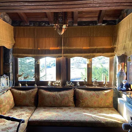 Blessings Chalet: Cozy Fireplace Retreat With Mountain Views Chalet Agios Athanasios (Pella)